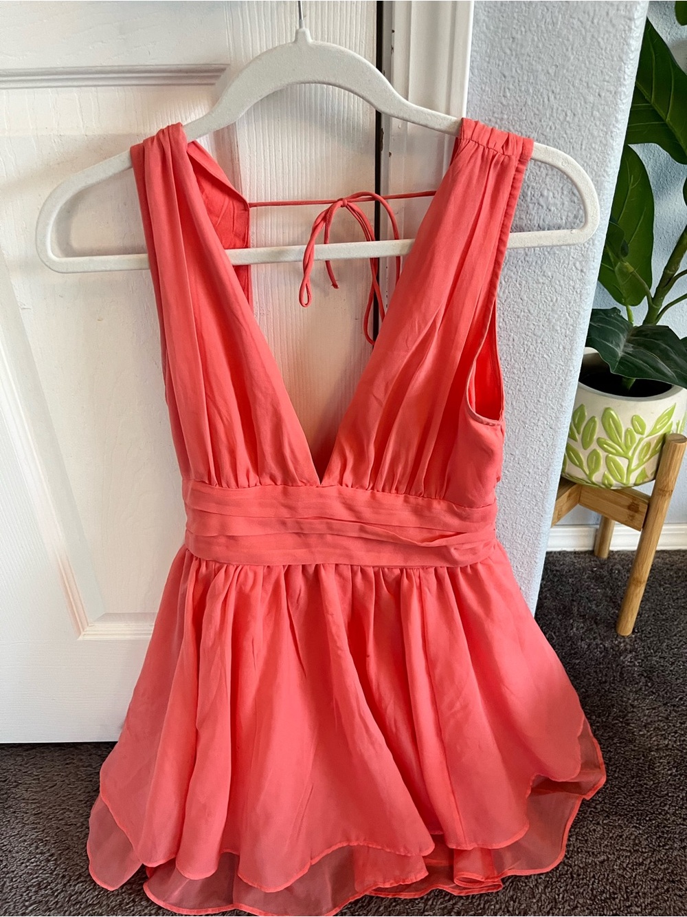 Abercrombie & Fitch Coral V-Neck Tiered Chiffon Dress